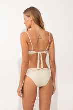 Laden Sie das Bild in den Galerie-Viewer, Model Back: Rio De Sol Unterteil Bottom Brisa-Offwhite Essential-Comfy