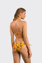 Laden Sie das Bild in den Galerie-Viewer, Model Back: Rio De Sol Set Set Stories Tri-Inv Ibiza-Comfy