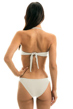 Laden Sie das Bild in den Galerie-Viewer, Model Back: Rio De Sol Unterteil Bottom Perola Band Comfort