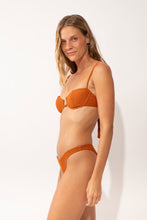 Laden Sie das Bild in den Galerie-Viewer, Image 03: Rio De Sol Set Set Ferrugo Juliette Leblon