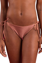 Laden Sie das Bild in den Galerie-Viewer, Gallery: Rio De Sol Unterteil Bottom Shimmer-Copper Ibiza-Comfy