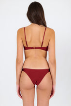 Laden Sie das Bild in den Galerie-Viewer, Model Back: Rio De Sol Unterteil Bottom Shimmer-Divino Essential