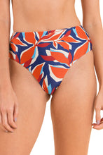 Laden Sie das Bild in den Galerie-Viewer, Gallery: Rio De Sol Unterteil Bottom Leaves Hotpants