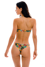 Laden Sie das Bild in den Galerie-Viewer, Model Back: Rio De Sol Set Set Lis Bandeau-Pli Cheeky-Fixa