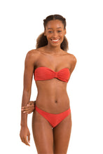Laden Sie das Bild in den Galerie-Viewer, Image 04: Rio De Sol Oberteil Top Malibu-Chili Bandeau-Duo