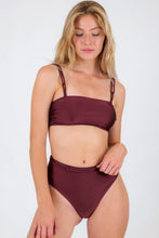 Laden Sie das Bild in den Galerie-Viewer, Gallery: Rio De Sol Set Set Barolo Bandeau-Reto Hotpants