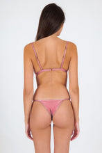 Laden Sie das Bild in den Galerie-Viewer, Model Back: Rio De Sol Unterteil Bottom Shimmer-Confetti California