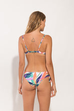 Laden Sie das Bild in den Galerie-Viewer, Model Back: Rio De Sol Set Set Fresh-Day Balconet Madrid