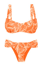 Laden Sie das Bild in den Galerie-Viewer, Product Front: Rio De Sol Set Set Trail-Orange Amelia Baobi