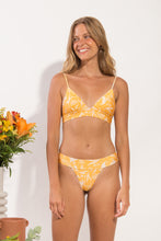 Laden Sie das Bild in den Galerie-Viewer, Model Front: Rio De Sol Unterteil Bottom Sunny-Forest Rio-Cos