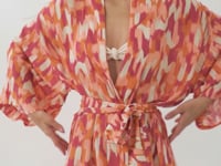 Laden und Abspielen von Videos im Galerie-Viewer, Video: Rio De Sol Kaftans/Cover-Ups Mirage Kaftan Bel