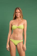 Laden Sie das Bild in den Galerie-Viewer, Image 12: Rio De Sol Set Set Bora-Citrus Bandeau-Joy Leblon