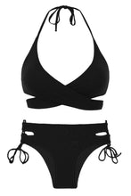 Laden Sie das Bild in den Galerie-Viewer, Product Front: Rio De Sol Set Set Dots-Black Kate Madrid
