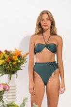 Laden Sie das Bild in den Galerie-Viewer, Image 10: Rio De Sol Set Set Palace Twist Belted-High-Waist