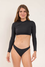 Laden Sie das Bild in den Galerie-Viewer, Model Front: Rio De Sol Oberteil Top Lava Reef