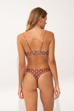 Laden Sie das Bild in den Galerie-Viewer, Model Back: Wednesday In Hawaii By Rio De Sol Set Set Kiko-Coco Hana Sunset
