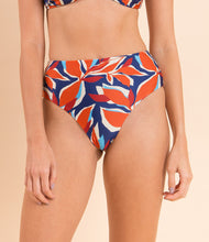 Laden Sie das Bild in den Galerie-Viewer, Image 09: Rio De Sol Unterteil Bottom Leaves Hotpants

