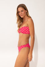 Laden Sie das Bild in den Galerie-Viewer, Image 03: Wednesday In Hawaii By Rio De Sol Set Set Kiko-Guava Lani Waikiki
