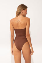 Laden Sie das Bild in den Galerie-Viewer, Model Back: Wednesday In Hawaii By Rio De Sol Badeanzug Coco Aloha
