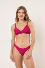 Laden Sie das Bild in den Galerie-Viewer, Model Front: Rio De Sol Unterteil Bottom Shimmer-Desejo Essential-Comfy
