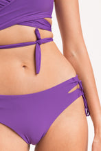 Laden Sie das Bild in den Galerie-Viewer, Image 11: Rio De Sol Oberteil Top Amuleto Kate
