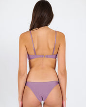 Laden Sie das Bild in den Galerie-Viewer, Image 06: Rio De Sol Set Set Shimmer-Harmonia Bandeau-Knot Essential
