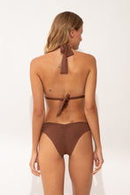 Laden Sie das Bild in den Galerie-Viewer, Model Back: Wednesday In Hawaii By Rio De Sol Set Set Coco Mel
