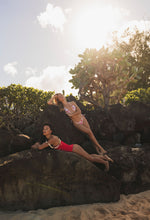 Laden Sie das Bild in den Galerie-Viewer, Image 13: Wednesday In Hawaii By Rio De Sol Unterteil Bottom Pua-Hibiscus Kaleia

