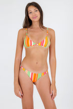 Laden Sie das Bild in den Galerie-Viewer, Model Front: Rio De Sol Unterteil Bottom Utah Leblon
