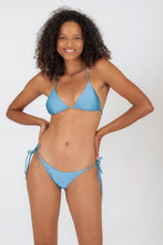 Laden Sie das Bild in den Galerie-Viewer, Model Front: Rio De Sol Unterteil Bottom Shimmer-Baltic-Sea Ibiza-Rope
