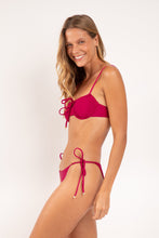Laden Sie das Bild in den Galerie-Viewer, Image 03: Rio De Sol Set Set Shimmer-Desejo Balconet-Tie Cheeky-Tie-Gold
