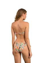Laden Sie das Bild in den Galerie-Viewer, Model Back: Rio De Sol Set Set Boho Bandeau-Joy Ibiza-Comfy
