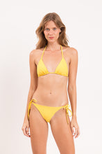 Laden Sie das Bild in den Galerie-Viewer, Model Front: Rio De Sol Unterteil Bottom Amarelo Ibiza-Comfy
