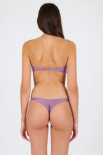 Laden Sie das Bild in den Galerie-Viewer, Model Back: Rio De Sol Set Set Shimmer-Harmonia Bandeau-Knot Nice-Fio
