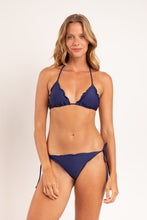 Laden Sie das Bild in den Galerie-Viewer, Model Front: Rio De Sol Set Set Touch-Marinho Frufru
