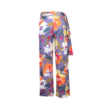 Laden Sie das Bild in den Galerie-Viewer, Product Back: Rio De Sol Strandhosen Garden-Flower Pants Knot
