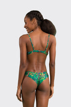 Laden Sie das Bild in den Galerie-Viewer, Model Back: Rio De Sol Oberteil Top Wilds Balconet
