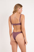 Laden Sie das Bild in den Galerie-Viewer, Model Back: Rio De Sol Oberteil Top Malibu-Ebano Agnes
