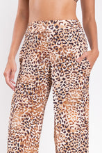 Laden Sie das Bild in den Galerie-Viewer, Image 07: Rio De Sol Strandhosen Leopard Wide Pants
