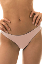 Laden Sie das Bild in den Galerie-Viewer, Gallery: Rio De Sol Unterteil Bottom Essence Bandeau
