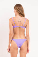 Laden Sie das Bild in den Galerie-Viewer, Model Back: Rio De Sol Oberteil Top Bora-Lavanda Bandeau-Joy
