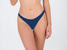 Laden Sie das Bild in den Galerie-Viewer, Bottom Navy Essential-Comfy
