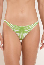 Laden Sie das Bild in den Galerie-Viewer, Bottom Palms Leblon

