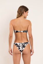 Laden Sie das Bild in den Galerie-Viewer, Bottom Poppy Leblon
