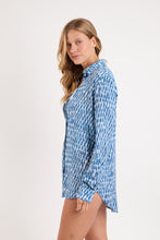 Laden Sie das Bild in den Galerie-Viewer, Chuva Shirt Greta
