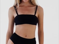 Laden und Abspielen von Videos im Galerie-Viewer, Video: Rio De Sol Set Set Shimmer-Black Bandeau-Reto Hotpants
