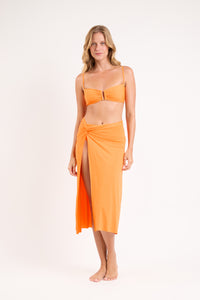 Model Front: Rio De Sol Strandrock Bio-Laranjada Long Skirt Knot