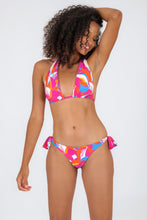 Laden Sie das Bild in den Galerie-Viewer, Model Front: Rio De Sol Unterteil Bottom Antelope Italy
