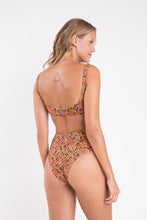 Laden Sie das Bild in den Galerie-Viewer, Model Back: Rio De Sol Unterteil Bottom Bouquet Hotpants
