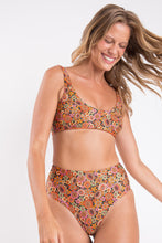 Laden Sie das Bild in den Galerie-Viewer, Image 07: Rio De Sol Unterteil Bottom Bouquet Hotpants
